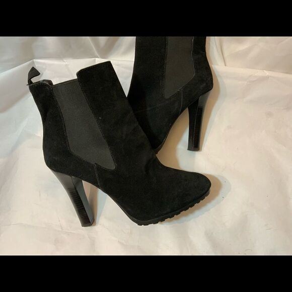 Lauren Ralph Lauren LRL Tiara Ankle Chelsea Boots Suede Heel Booties Size 10B - Picture 3 of 8